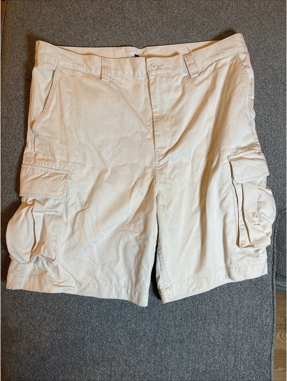 GAP Cargo Short Pants Men Size W42 L24 In9.5